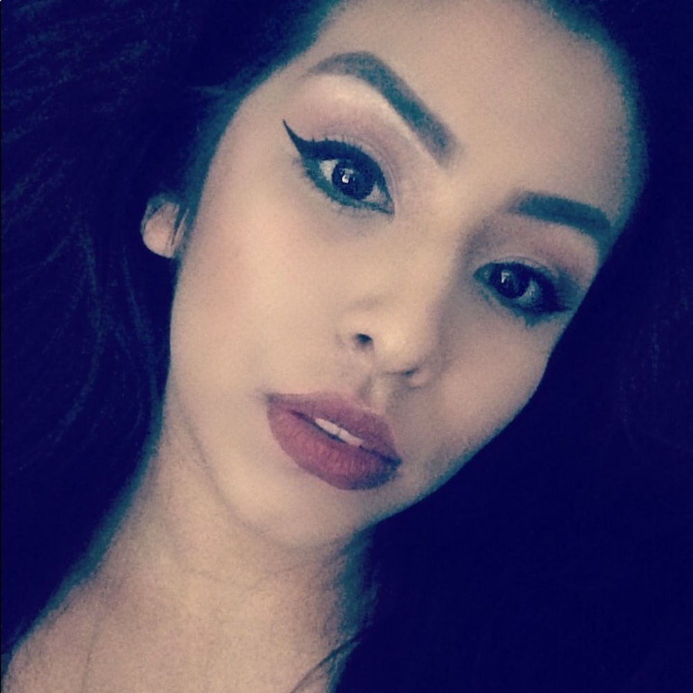 Meet your Posher, Paulina